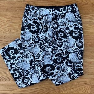 Alfani Women's NWOT Black & White Floral Pants (2)